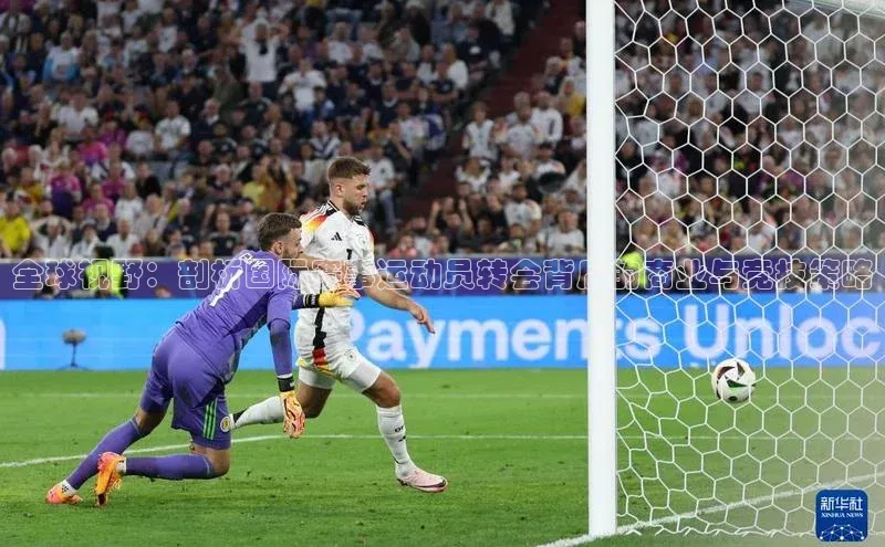 全球视野：剖析国际赛事运动员转会背后的商业与竞技策略